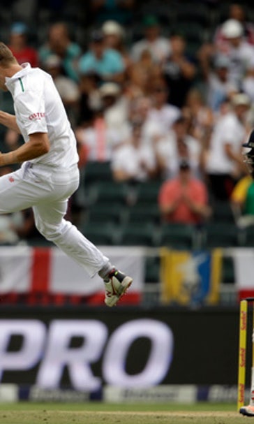 Broad 6-17 as England surges toward series victory in SA